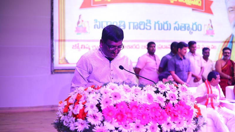 Sri Mulugu Ramalingeshwara Varaprasad Siddhanti was honoured with Jyotishyasastra Vignana Visharadha at Tummalapalli Kalakshetram, Vijayawada (168)
